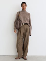 Neutrale Farbe - Reiss Brielle Wool-Cashmere Cable-Knit Roll-Neck Jumper - Bild 3 von 7