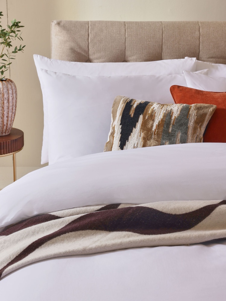 White Collection Luxe 400 Thread 100% Egyptian Percale Duvet Cover and Pillowcase Set - Image 2 of 4 White Collection Luxe 400 Thread 100% Egyptian Percale Duvet Cover and Pillowcase Set - Image 2 of 4