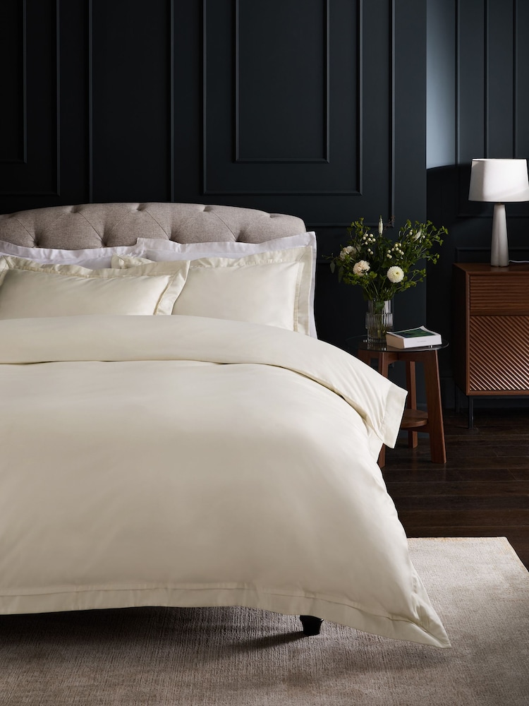 Ivory Collection Luxe 1000 Thread Count 100% Cotton Sateen Oxford Luxury Duvet Cover and Pillowcase Set - Image 1 of 4