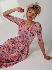 Jolie Moi Pink Bella Print 3/4 Sleeve Mesh Maxi Dress - Image 3 of 6