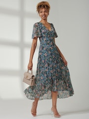 Jolie Moi Blue Angel Sleeve V-Neck Chiffon Dress - Image 4 of 6