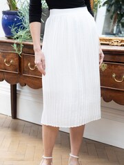 Hot Squash Pleated White Skirts - Image 4 of 6