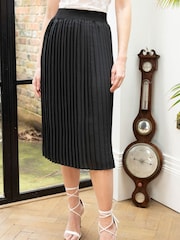 Hot Squash Pleated Black Skirts - Image 4 of 6