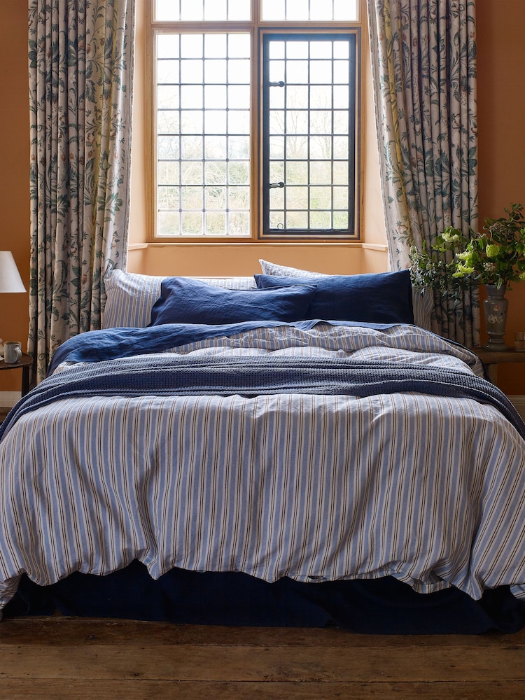Piglet in Bed Sommerley črtast; progast perilo; platnen prešito pregrinjalo - Slika 1 iz 3 Piglet in Bed Sommerley črtast; progast perilo; platnen prešito pregrinjalo - Slika 1 iz 3