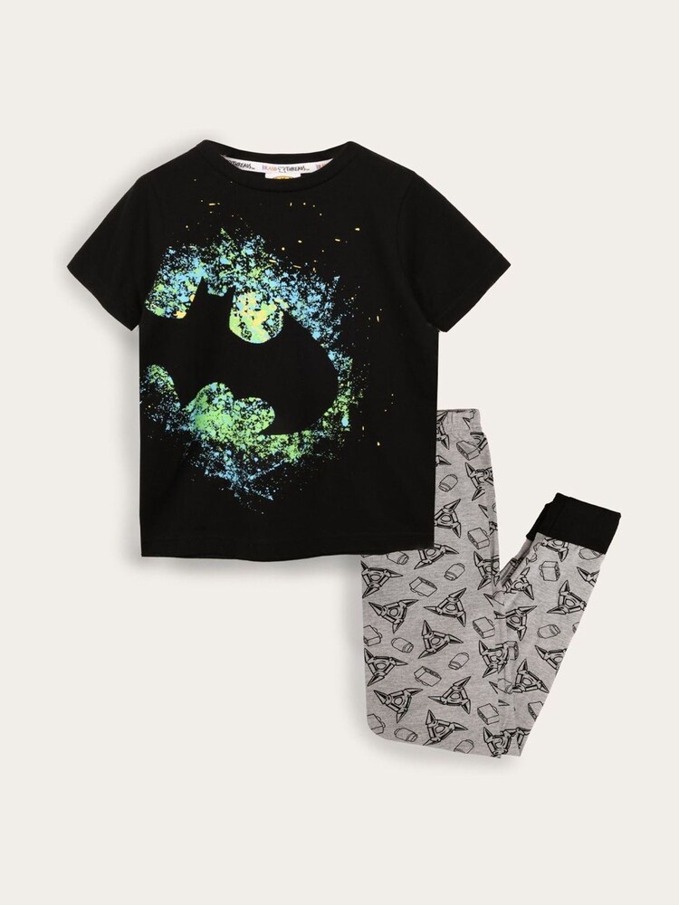 Brand Threads Black Batman Boys Short Sleeve 100% Cotton Pyjama Set - Image 4 of 4 Brand Threads Black Batman Boys Short Sleeve 100% Cotton Pyjama Set - Image 4 of 4