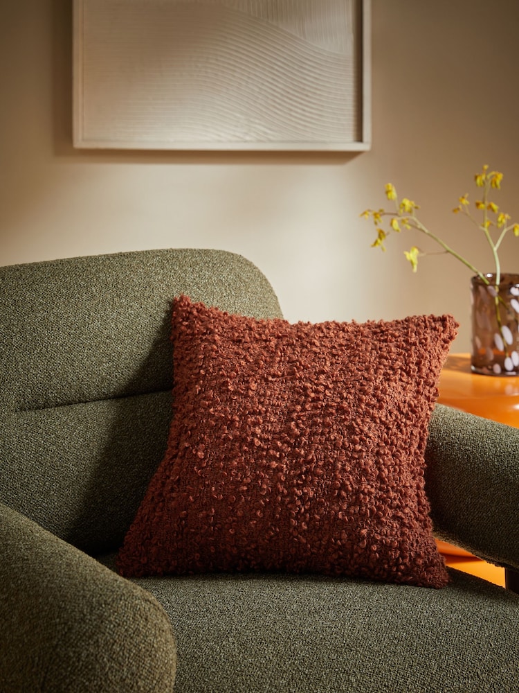 MADE.COM Agda Cosy Boucle Cushion - Imagen 1 de 4