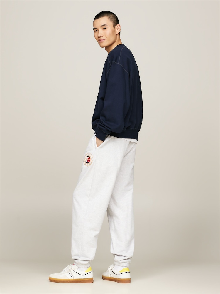 Tommy Jeans Blue Boxy Explorer Luxe Crew Neck 100% Cotton Sweatshirt - Image 2 of 4 Tommy Jeans Blue Boxy Explorer Luxe Crew Neck 100% Cotton Sweatshirt - Image 2 of 4