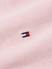 قميص أكسفورد كلاسيكي سادة من Tommy Hilfiger - صورة 5 من 5