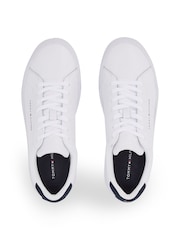 Blanco - Tommy Hilfiger Court Leather Grain Essential Trainers - Imagen 3 de 4