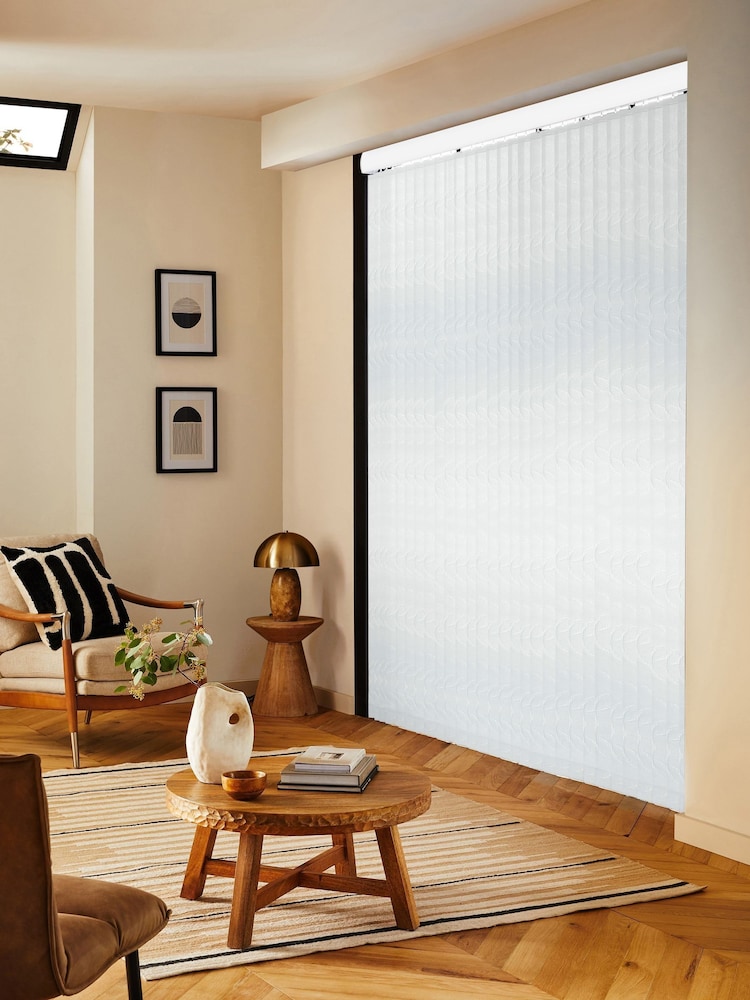 White Aver Made to Measure Vertical Blinds - Image 2 of 8