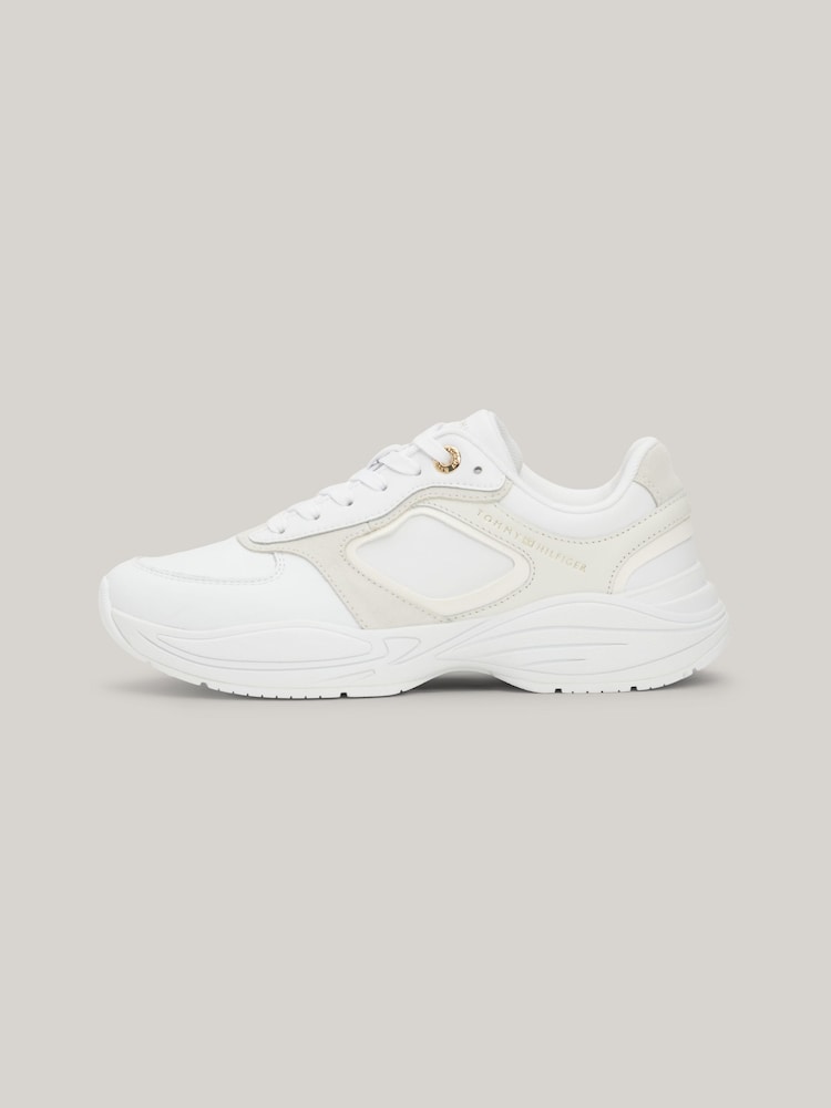 Tommy Hilfiger White Chunky Runner Trainers - Image 2 of 7 Tommy Hilfiger White Chunky Runner Trainers - Image 2 of 7