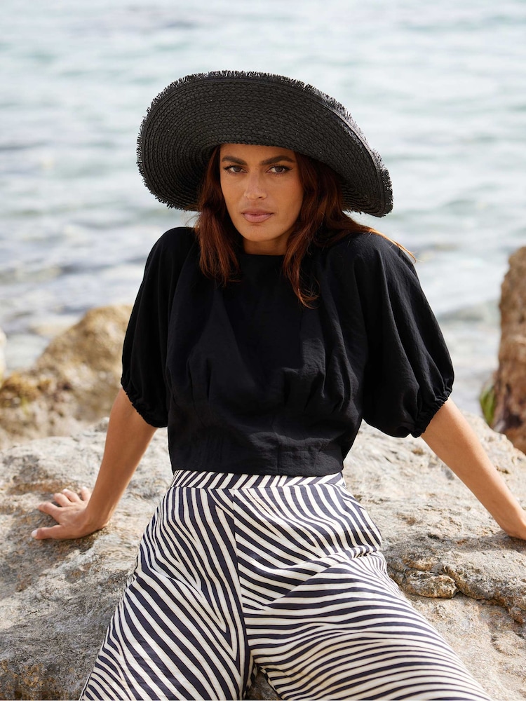 Ro&Zo Black Blouson Sleeve Top - Image 1 of 5
