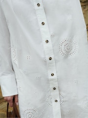 Ro&Zo White Laser Cut Hem 100% Cotton Shirt Dress - Image 3 of 7
