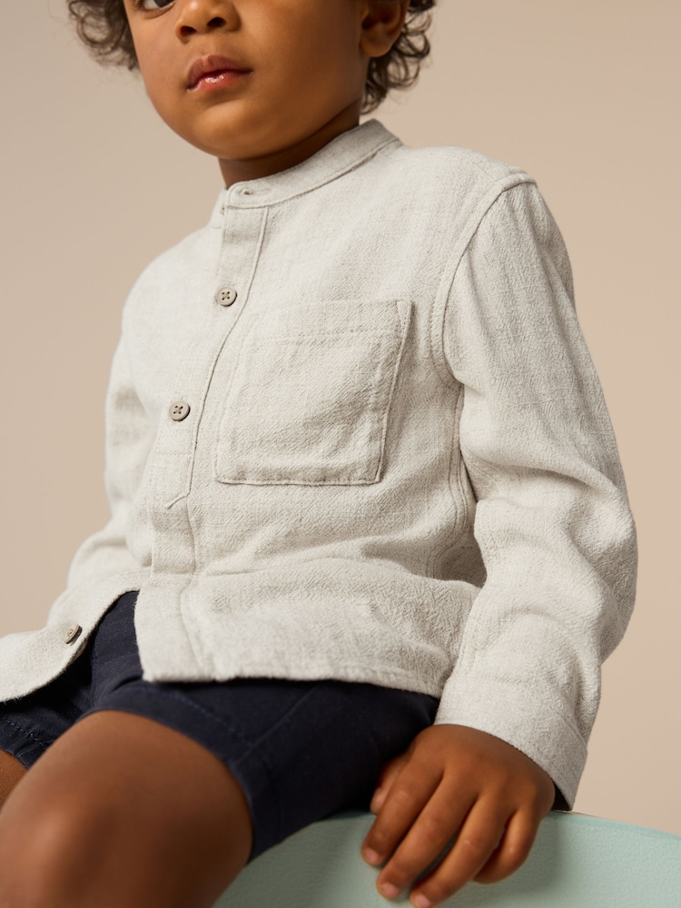 nevtralne barve perilo; platnen - Majica z ovratnikom Grandad Collar perilo; platnen Mix (3mesecev-7leto) - Slika 2 iz 8 nevtralne barve perilo; platnen - Majica z ovratnikom Grandad Collar perilo; platnen Mix (3mesecev-7leto) - Slika 2 iz 8