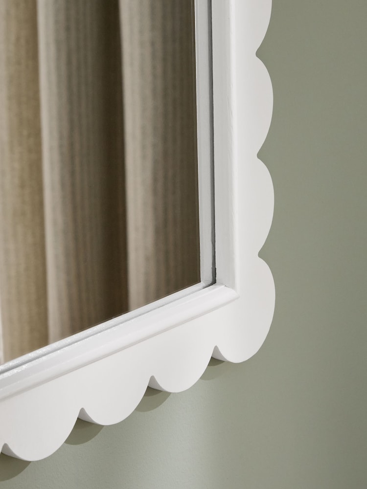 White Scallop Edged Wall Mirror - Image 2 of 5