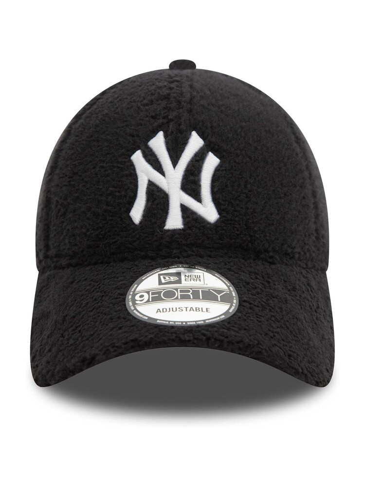 New Era New York Yankees Teddy 9FORTY Adjustable Black Cap - Image 1 of 1 New Era New York Yankees Teddy 9FORTY Adjustable Black Cap - Image 1 of 1
