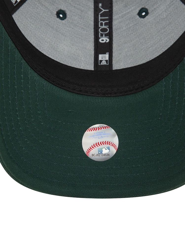 New Era Green Mens New York Yankees League Essential 9FORTY 100% Cotton Cap - Image 5 of 5