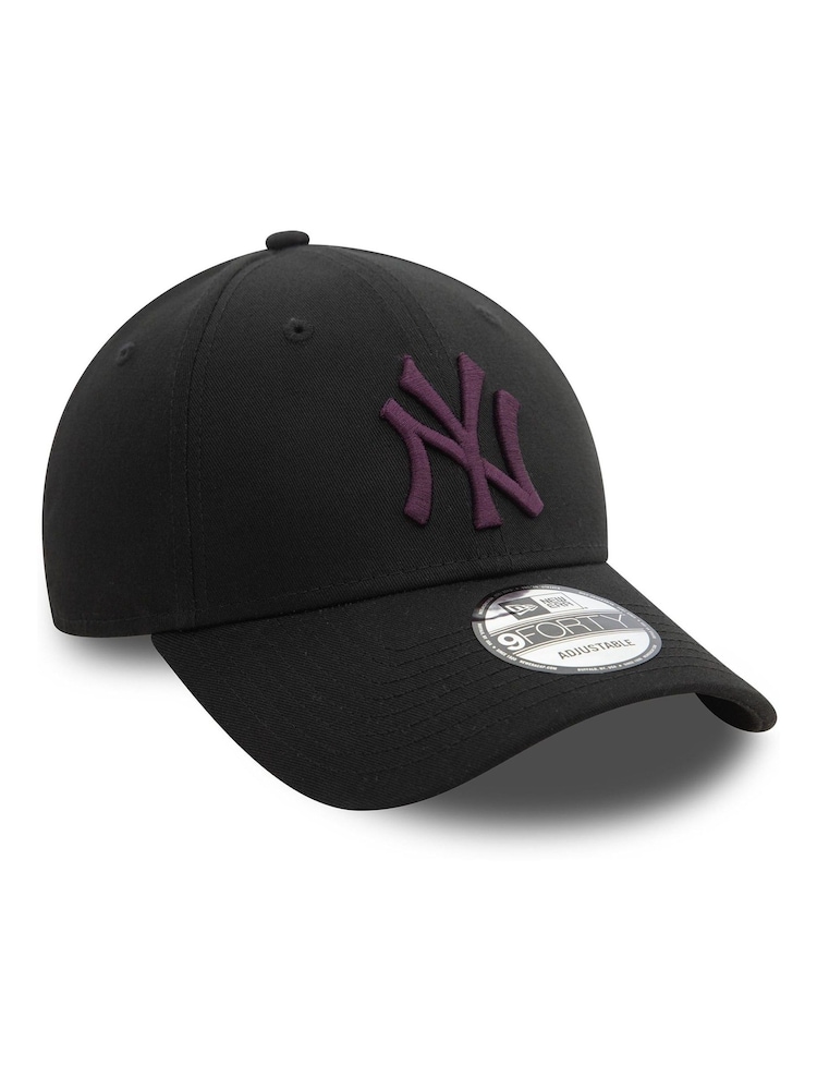 New Era Mens New York Yankees League Essential 9FORTY 100% Cotton Black Cap - Image 5 of 5