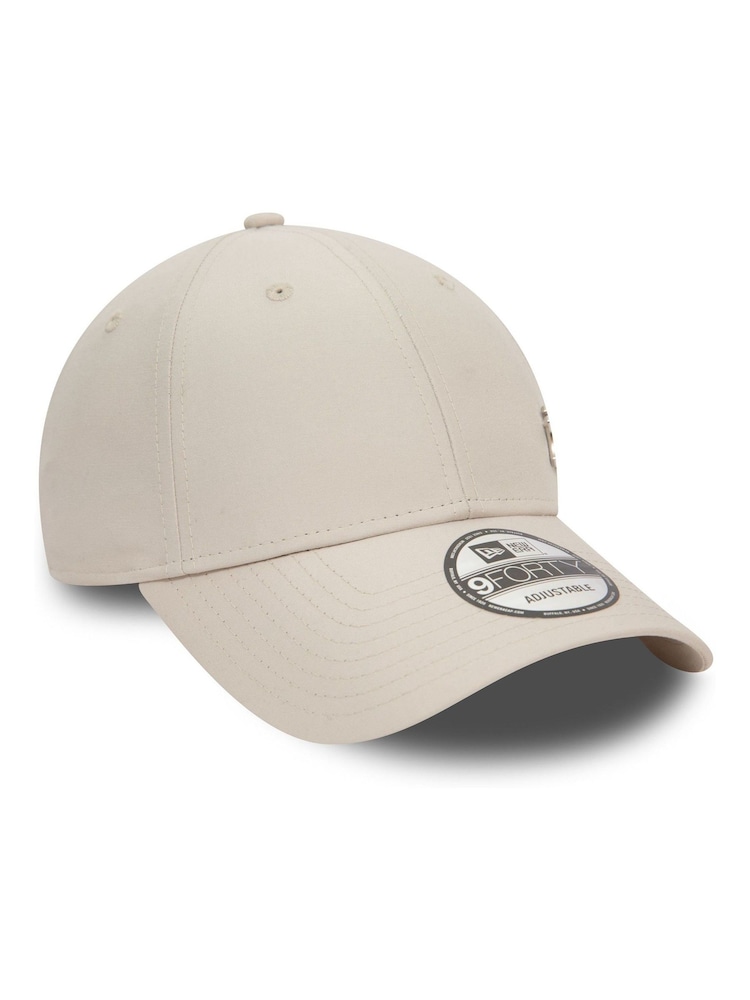 New Era Mens New York Yankees Flawless 9FORTY Brown Cap - Image 4 of 5