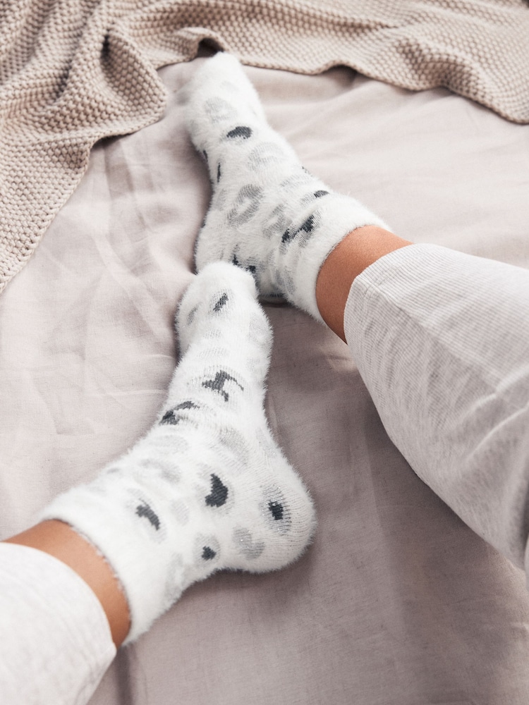 White/Grey Animal Cosy Ankle Socks 2 Pack - Image 2 of 5