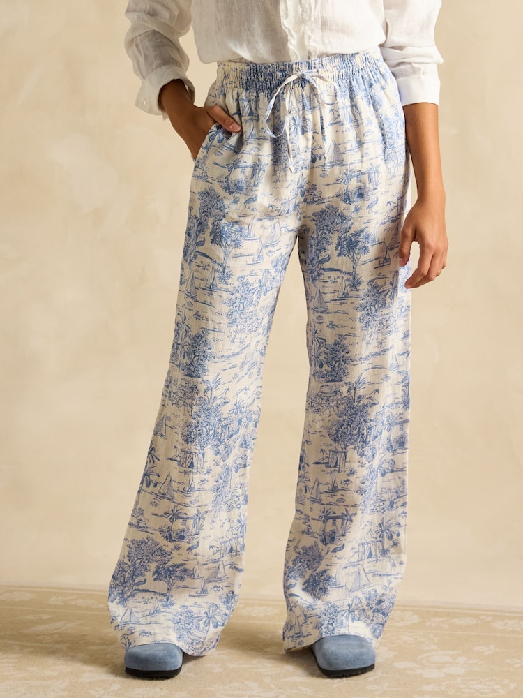 Blue Toile de Jouy - Joules Pull On Trousers with Linen - Imagen 2 de 9 Blue Toile de Jouy - Joules Pull On Trousers with Linen - Imagen 2 de 9