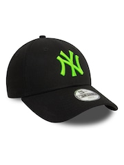 New Era Kids New York Yankees League 100% Cotton Essentials 9FORTY Black Cap - Image 4 of 5
