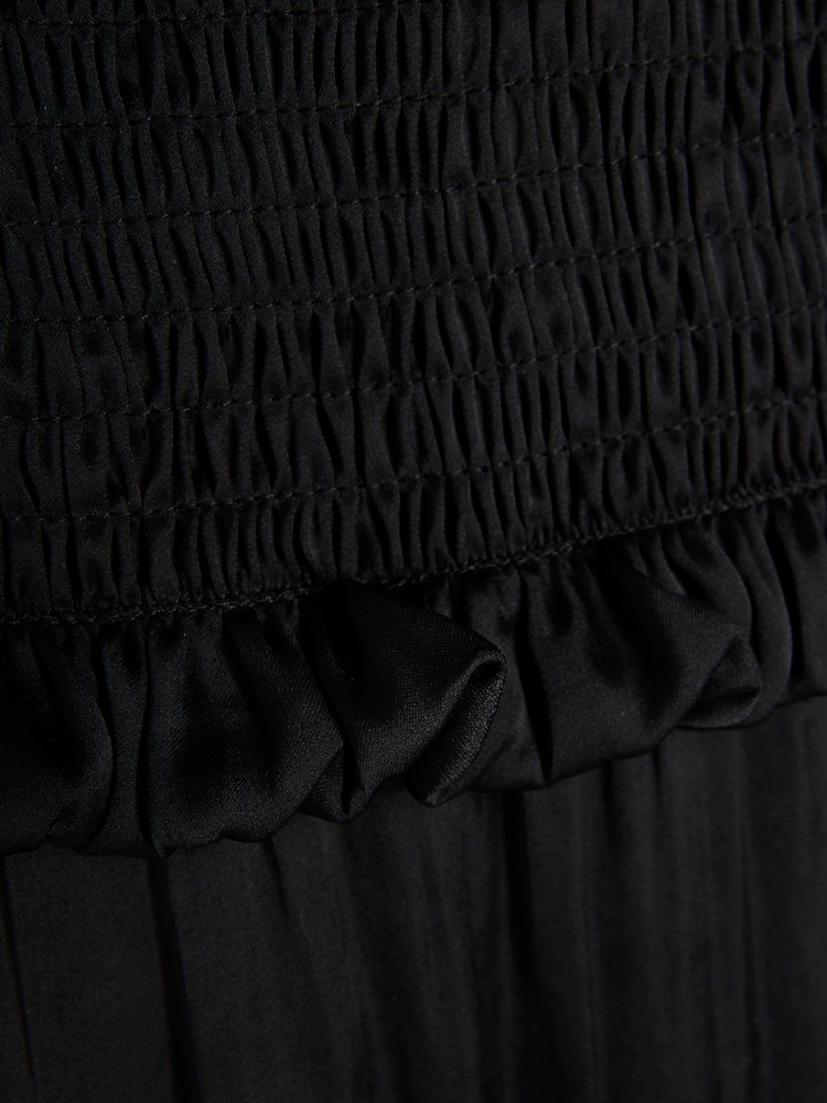 River Island Crinkle Shirred Midi Dress - Image 4 of 4