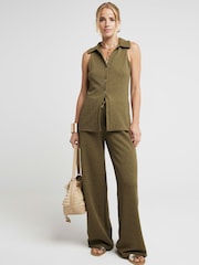 River Island Green Textured Sleeveless Shirt - Image 1 of 4