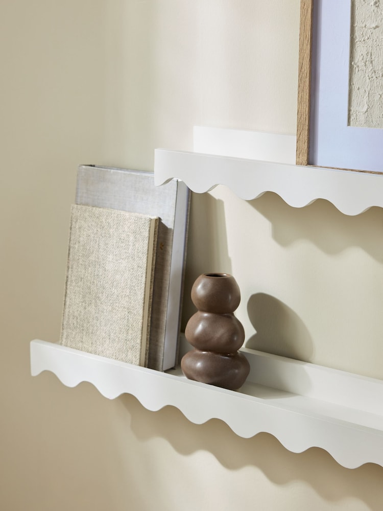 White Wavy Picture Wall Shelf - Image 3 of 5