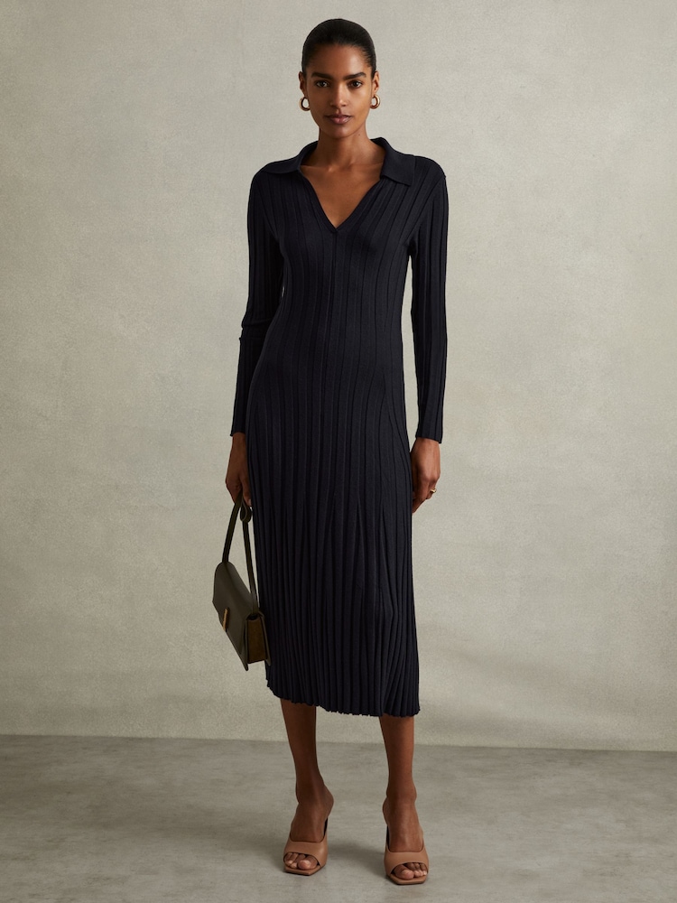 Azul marino - Reiss Winnie Knitted Open Collar Midi Dress - Imagen 1 de 5 Azul marino - Reiss Winnie Knitted Open Collar Midi Dress - Imagen 1 de 5