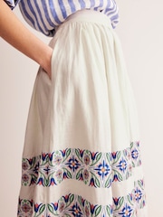 Boden Layla Embroidered Midi Skirt - Bild 2 von 5