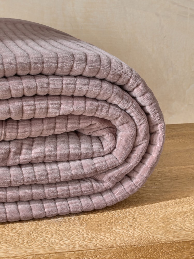 Carrie Quilted Velvet Bedspread - Image 3 of 4