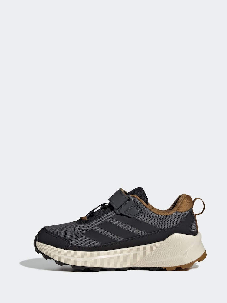 adidas Grey Terrex Trailmaker 2 Hook and Loop Hiking Kids Trainers - Image 2 of 9 adidas Grey Terrex Trailmaker 2 Hook and Loop Hiking Kids Trainers - Image 2 of 9