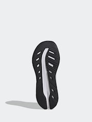adidas White Questar 3 Trainers - Image 6 of 8