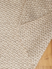 Light Natural Geometric Border Rug - Image 4 of 5