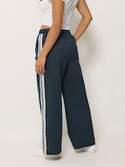 Mavi - PixieGirl Petite Yan Zolaqlı Geniş Ayaqlı Joggers - 7şəkildən 3 şəkil