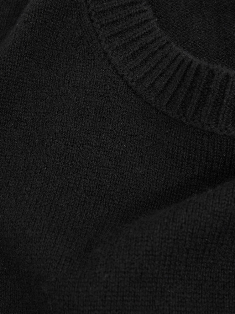 Reiss Black Martha Wool-Cashmere Crew Neck Jumper - Image 5 of 5