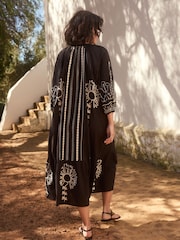 Black/White Embroidered Long Sleeve Midi Dress - Image 3 of 4