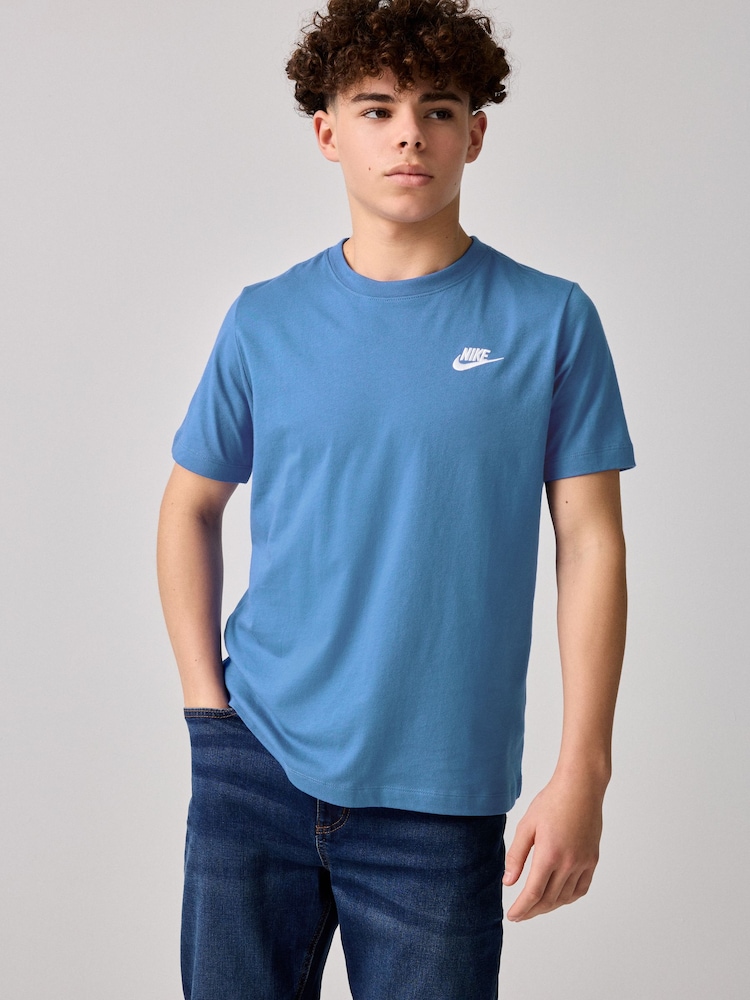 Niebieski - Nike Club 100% Cotton T-Shirt - Image 1 of 3