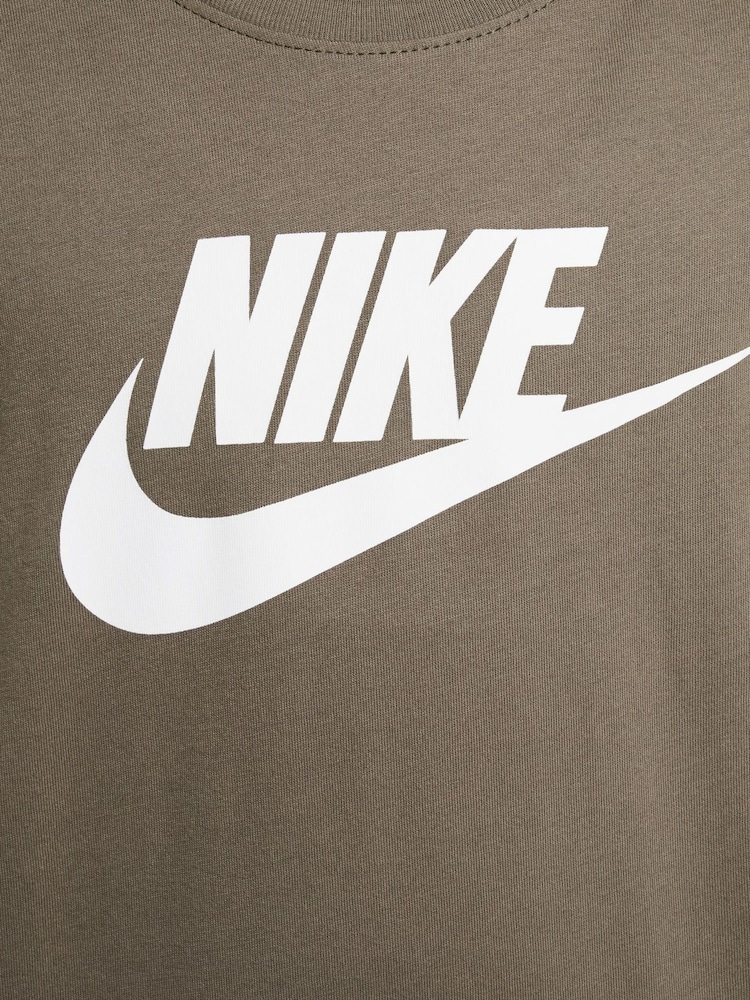 Nike Medium Olive Green HBR Logo 100% Cotton T-Shirt - Image 4 of 5