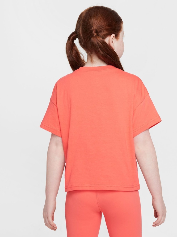 Nike Ember Red Sportswear Boxy 100% Cotton T-Shirt - Image 2 of 5