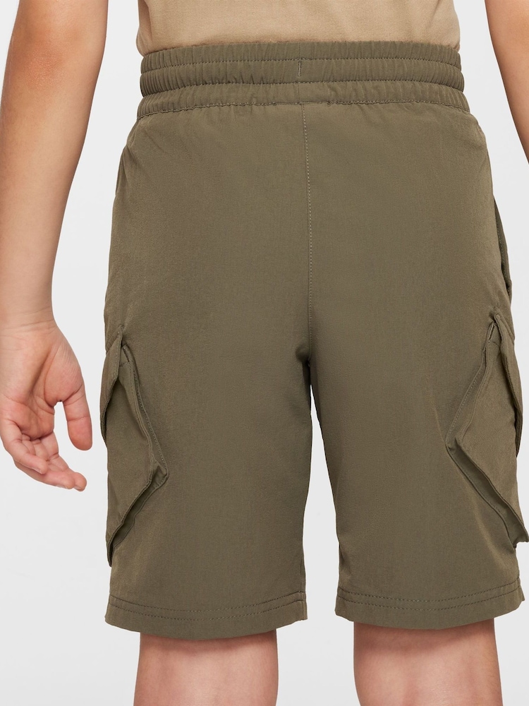 Nike Medium Olive Green Sportswear City Utility Cargo Shorts - Image 4 of 8