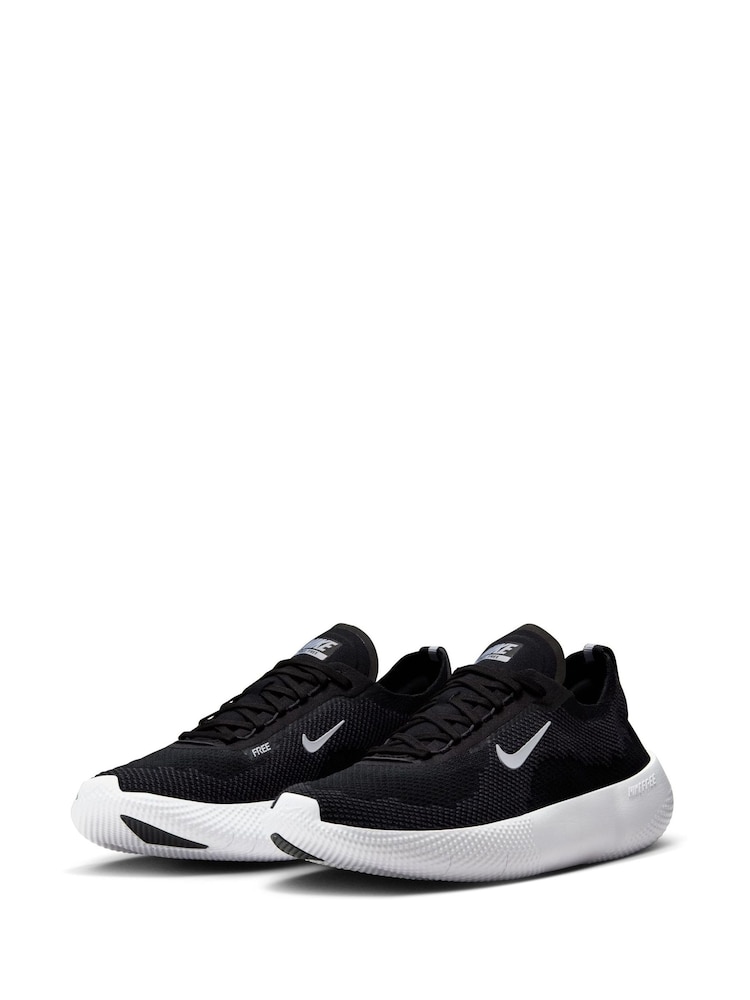 Nike Black/White Free RN Gym Trainers - Image 3 of 9