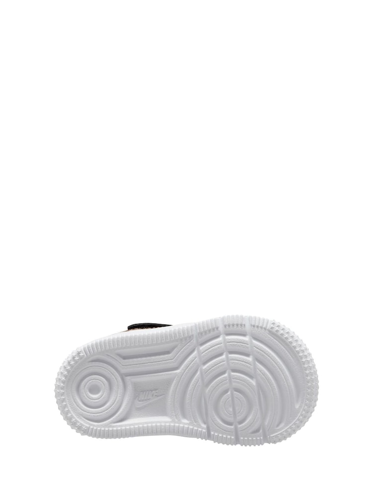Zapatillas Air Force 1 EasyOn para bebé de Nike - Imagen 4 de 4 Zapatillas Air Force 1 EasyOn para bebé de Nike - Imagen 4 de 4