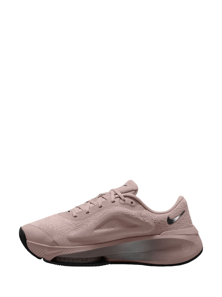 Nike Pink Versair Gym Trainers - Image 2 of 4