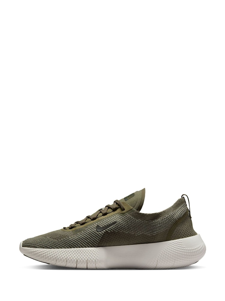 Nike Green/White Free RN Gym Trainers - Image 2 of 9
