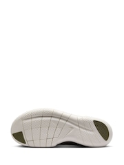 Nike Green/White Free RN Gym Trainers - Image 5 of 9