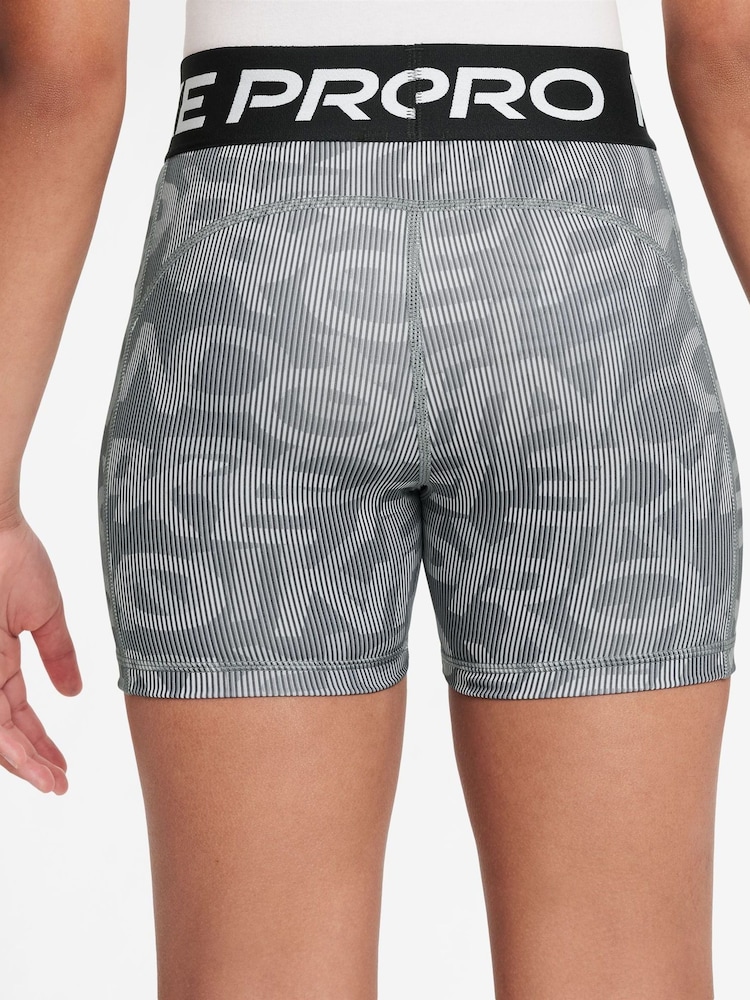 Nike Smoke Grey Dri-FIT Pro 5 Inch Shorts - Image 2 of 4