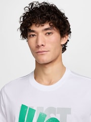 Nike Just Do It. Graphic T-Shirt - Image 3 of 3