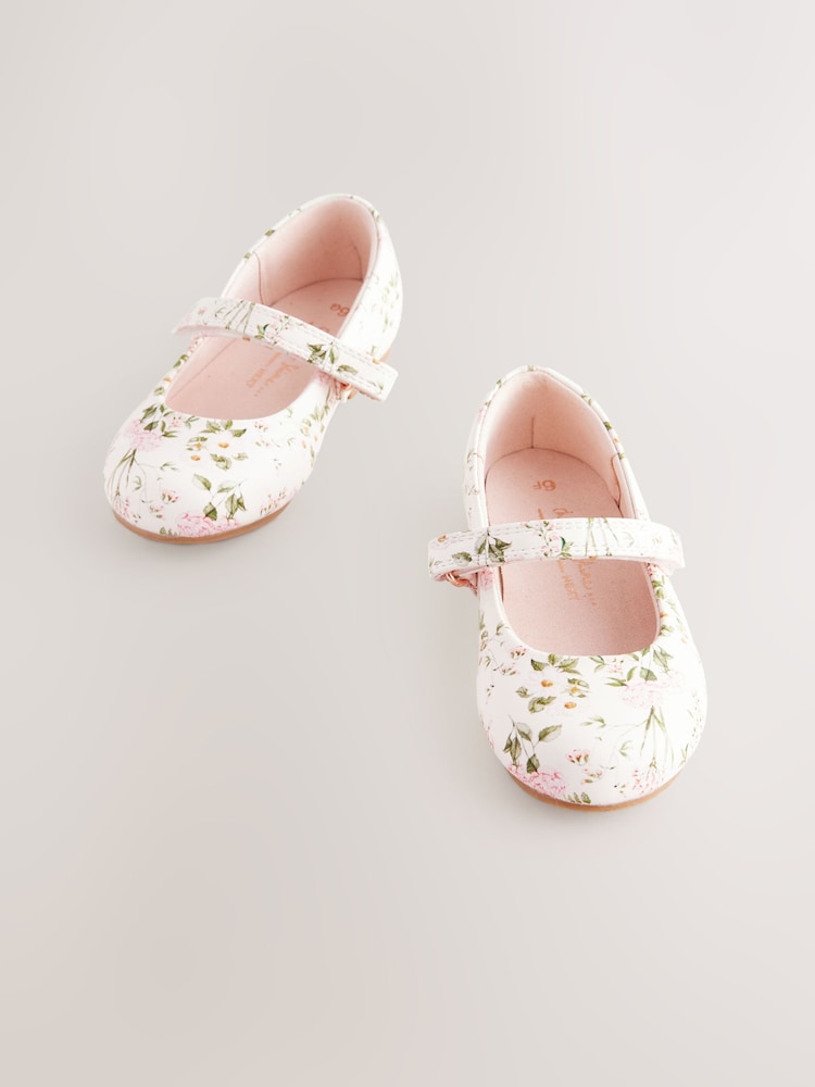 Blumen - Mary-Jane-Schuhe für besondere Anlässe mit Klettverschluss - Bild 1 von 5 Blumen - Mary-Jane-Schuhe für besondere Anlässe mit Klettverschluss - Bild 1 von 5